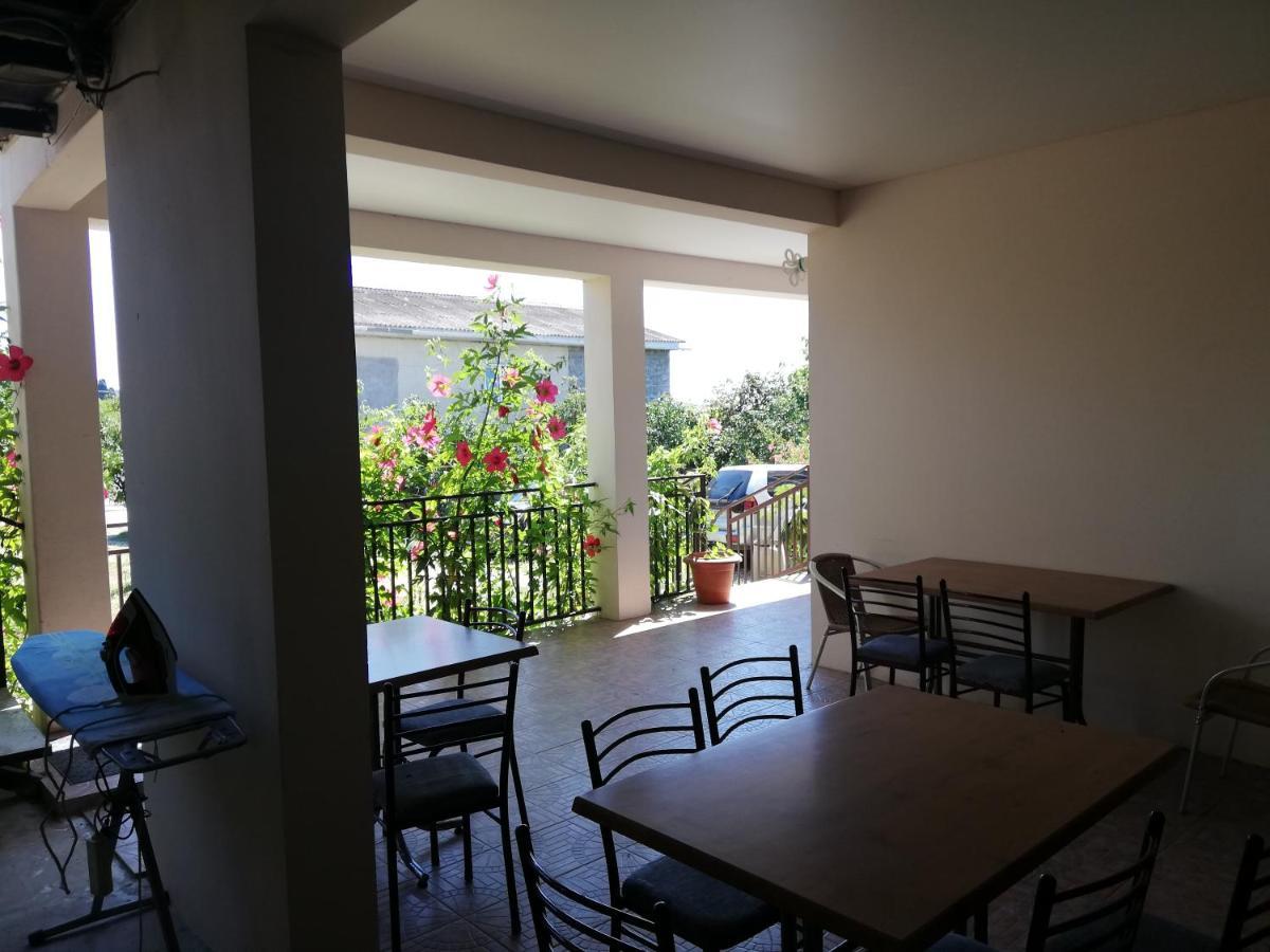 Aparthotel Na Abovyana 7 New Athos Bagian luar foto